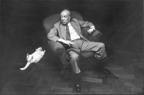 Os tigres e labirintos de Borges