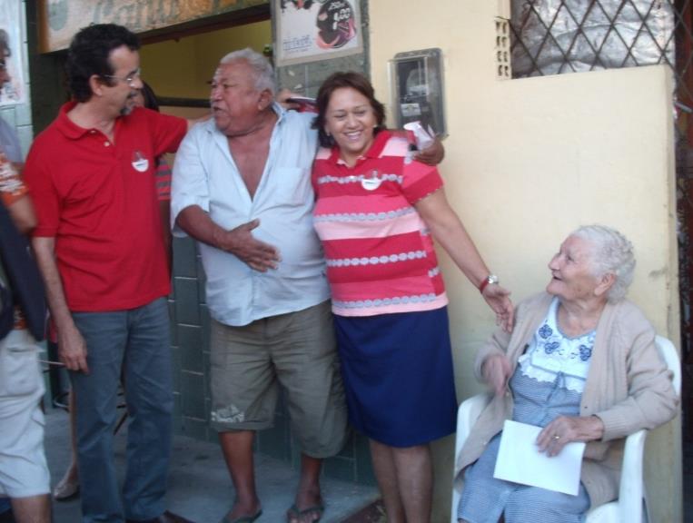 Mineiro, Carlos Alberto e Fátima Bezerra caminham em Dix-Sept Rosado