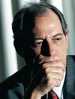 Ciro Gomes eleva tom contra Governo Dilma