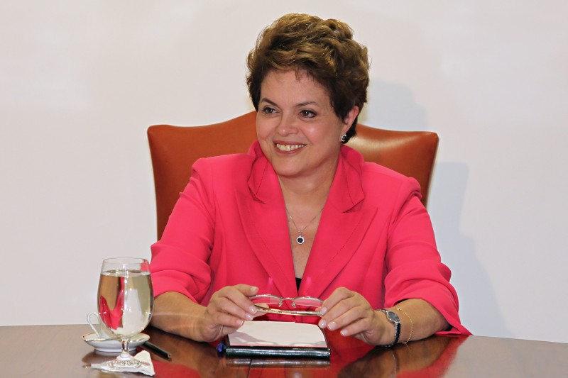 Dilma, Marina, a antipolítica e a militância