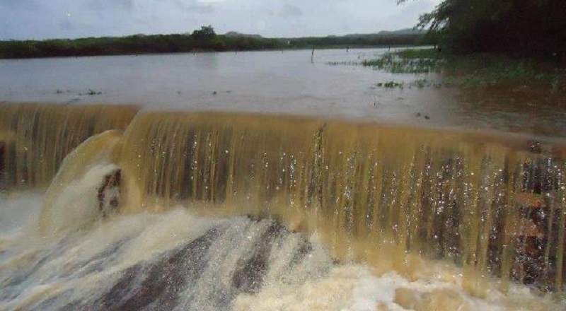 Nem as Chuvas de Novembro Lavam as Dores Potiguares