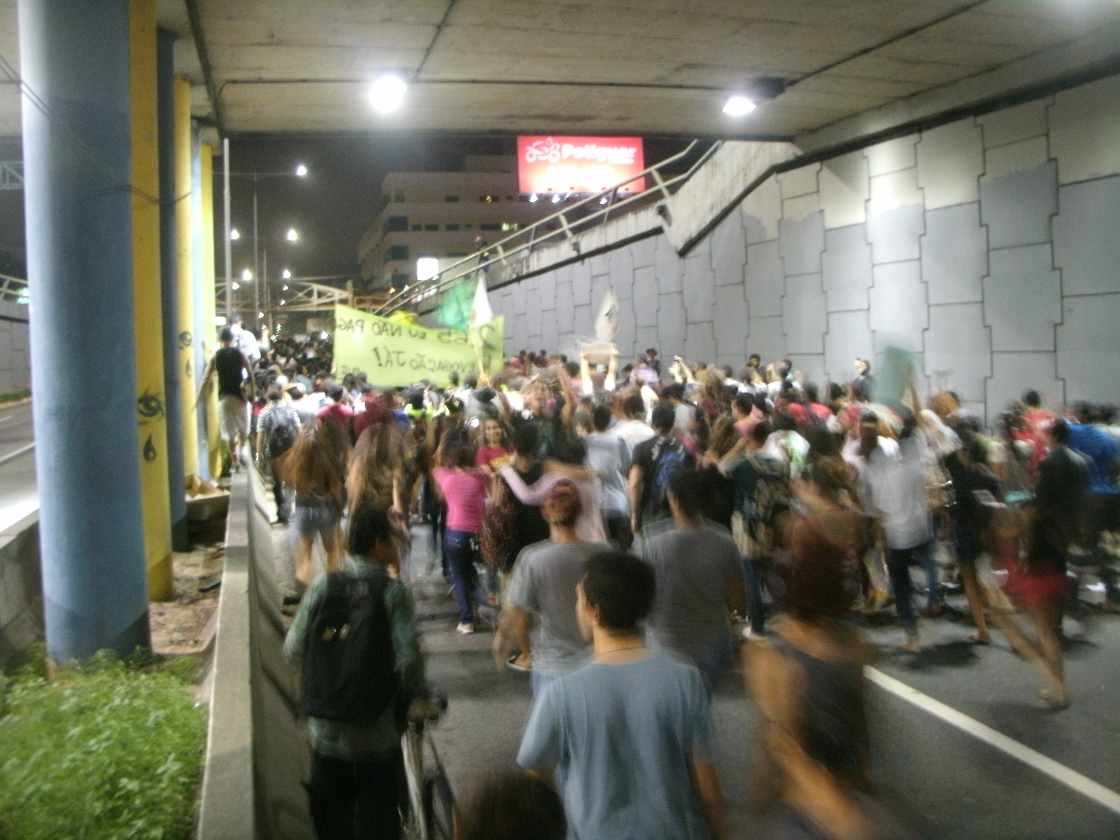 Olá imprensa natalense, somos a Revolta do Busão, prazer em conhecê-la