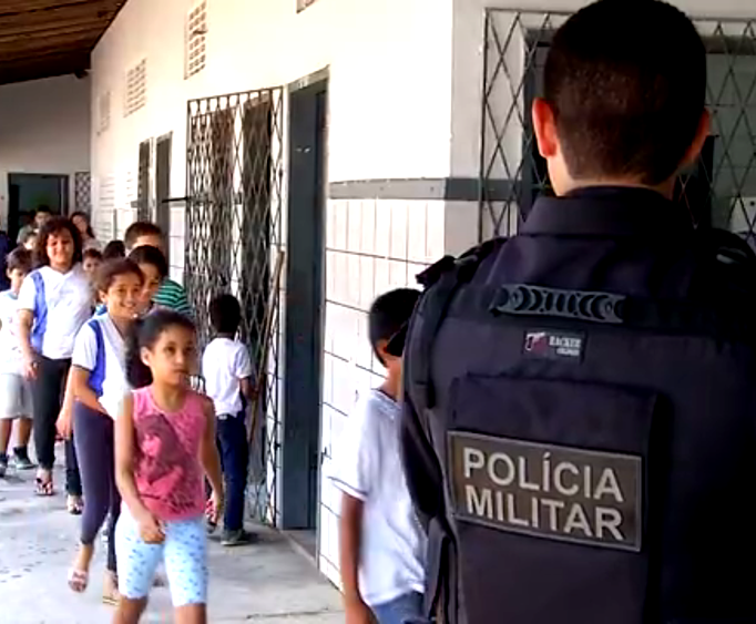 Por uma escola pública de qualidade sem intervenção militar no RN e em todo o Brasil