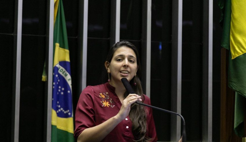 Bonavides apresenta PL que facilita acesso de vítimas do Zika ao BPC